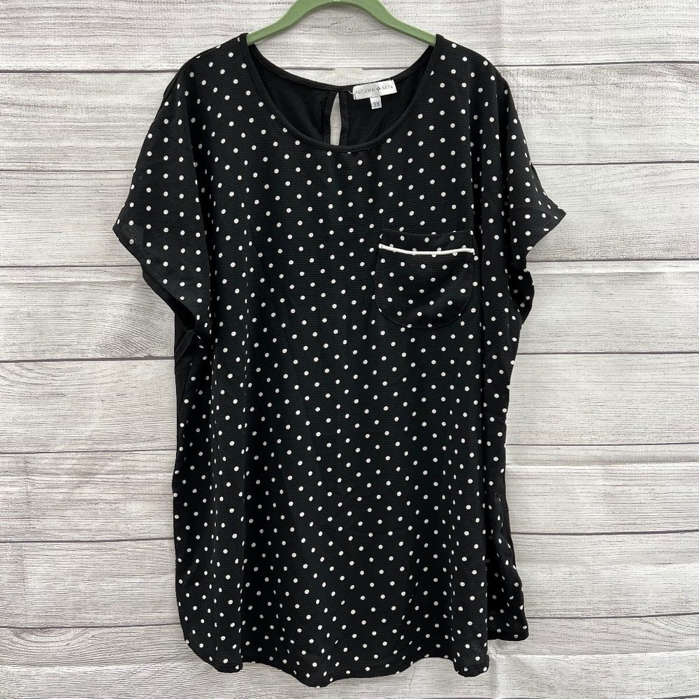 Black and White Polka Dot Top [521]